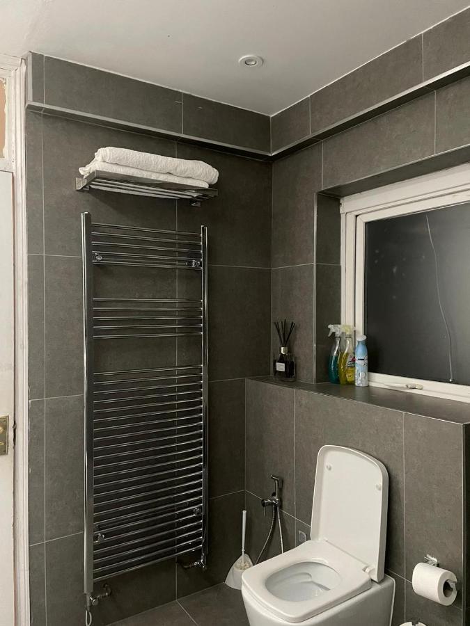 Balham, South London Spacious Guest House 1, 6 Rooms Available Экстерьер фото